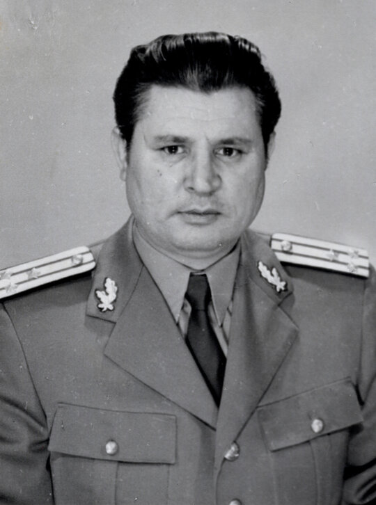 Fotografii ofițeri – Comanda unității / Colonel VASILE Gheorghe, șeful Direcției Cercetări Penale