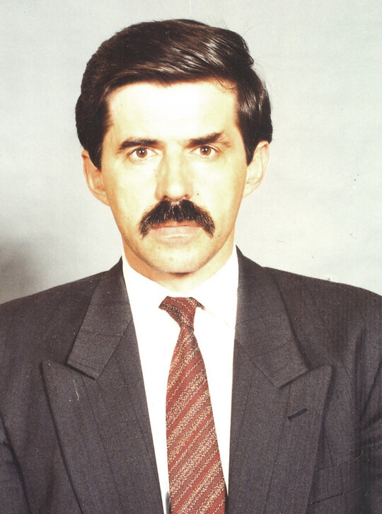 Fotografii ofițeri – Serviciul II cercetarea infracțiunilor din domeniile contrainformații în sectorele economice, contraspionaj și comerț exterior / Căpitan HODIȘ Vasile, Serviciul II
