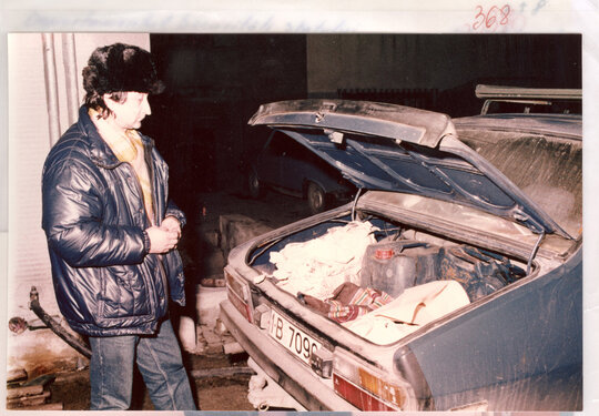 Fotografii realizate cu prilejul flagrantului 25.01.1989